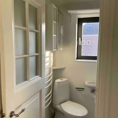 H1 Free Parking, Budget Friendly Apartamento